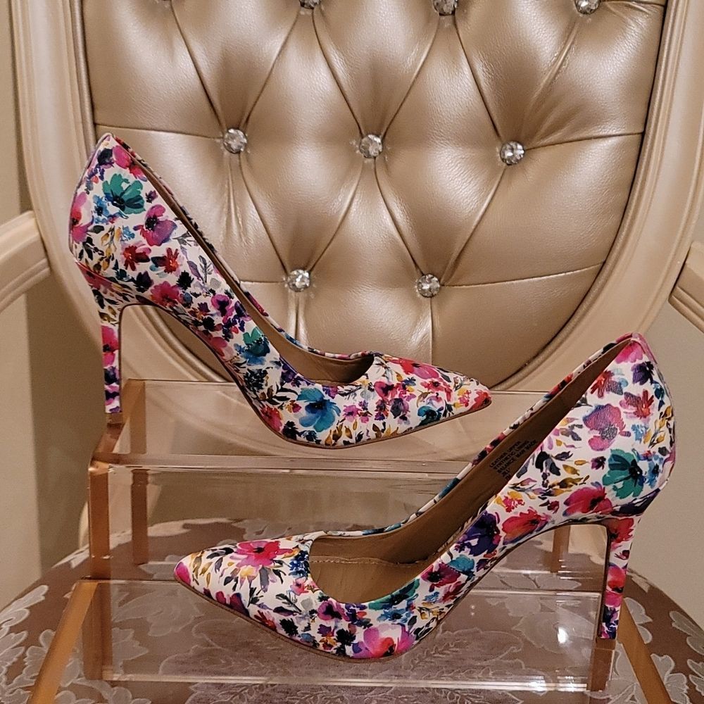 G.I.L.I. Jill Floral Design Heels